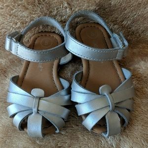 Cat and Jack sandals size 5 silver